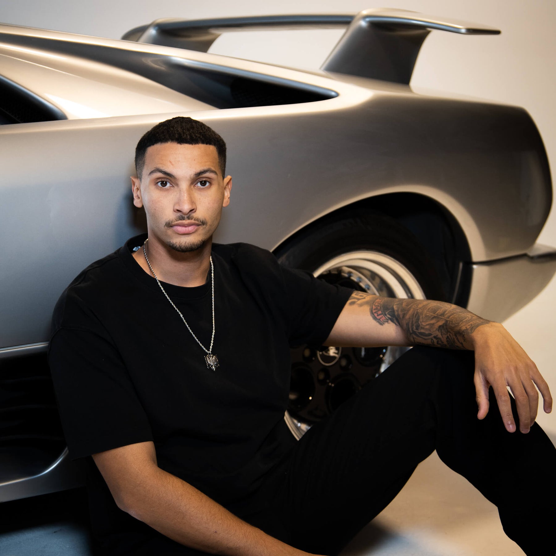 Albanien Kette tragebild