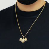 Syrien Adler Wappen Kette Herren getragen am Model
