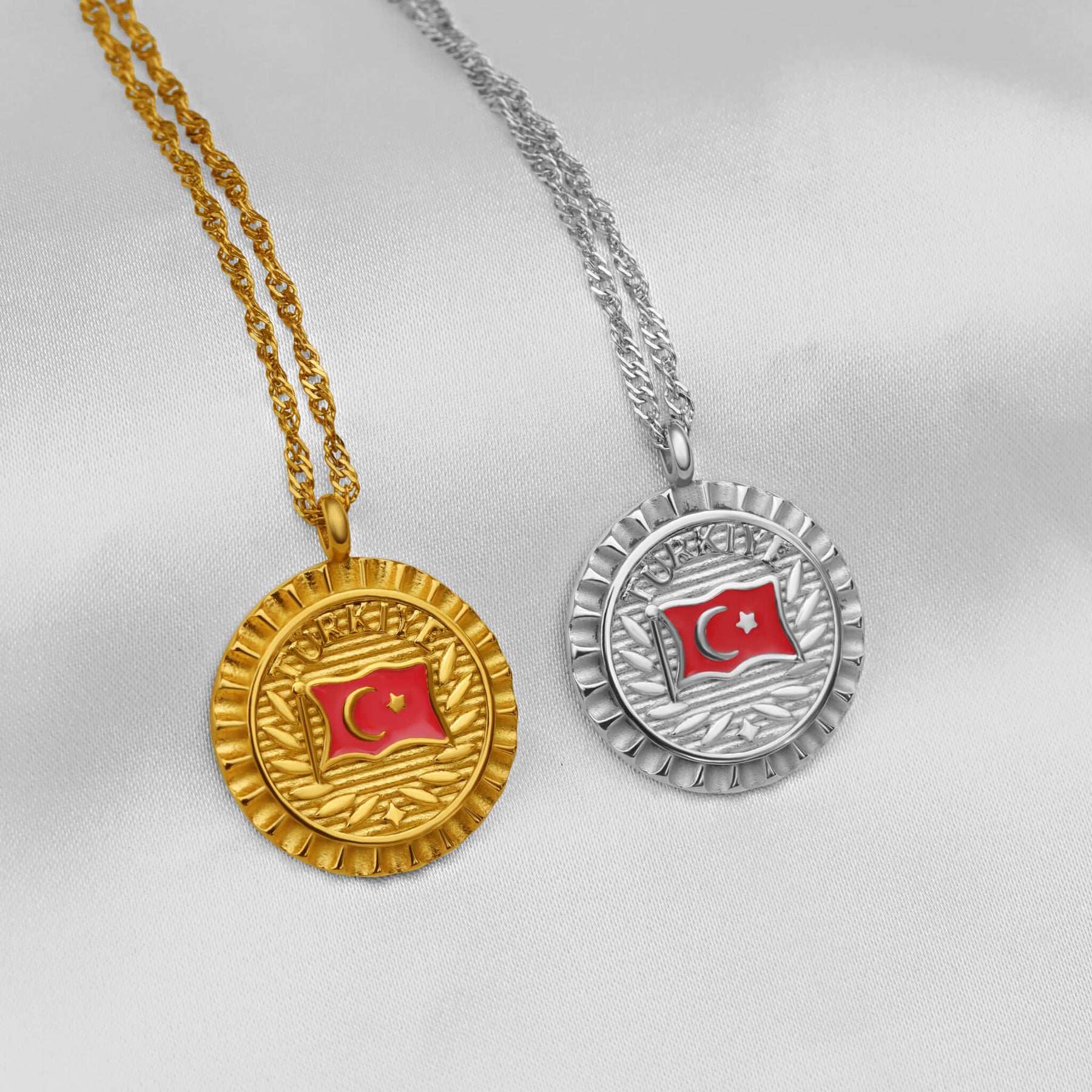 Türkiye Flag Necklace | Women